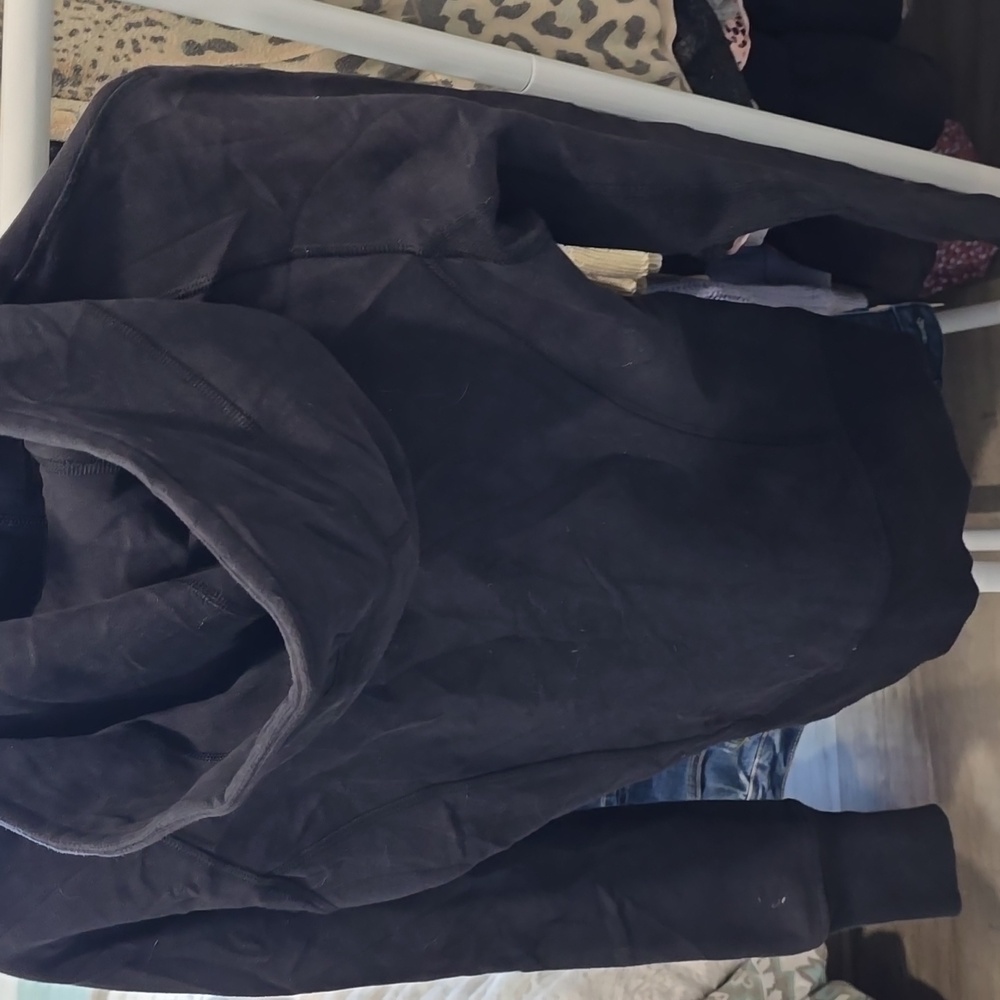 Lululemon Scuba Sweatshirt - Picture 2 of 8